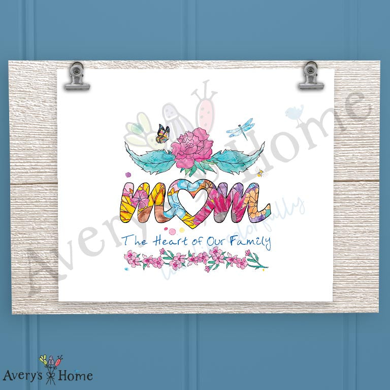 Mom Is the Heart of the Family 16oz Frosted Glass – Kitchen Keepsake