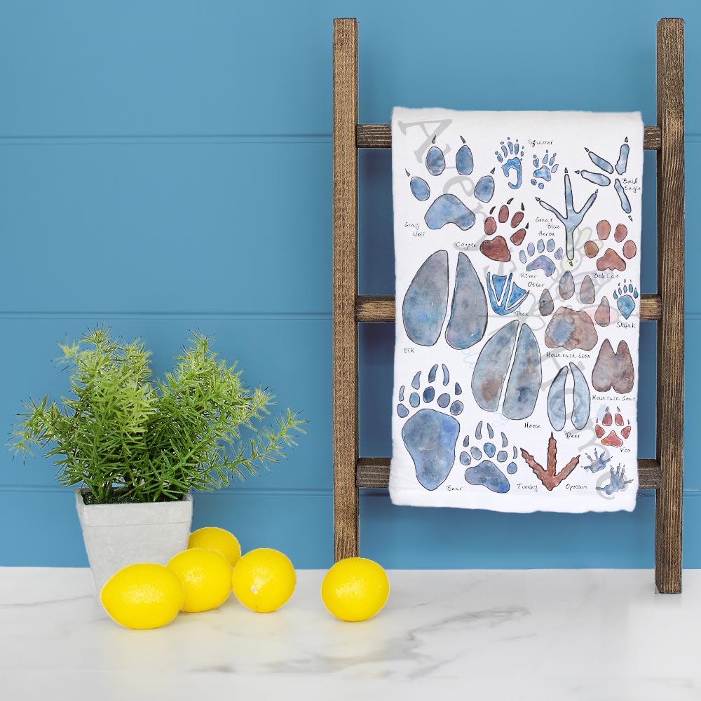 Animal Tracks Tea Towel – Mountain Hiking Decor